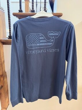 Boys medium VV long sleeve tee
